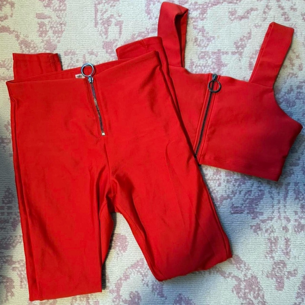 Alo Zip-Up Crop Top and Leggings Set